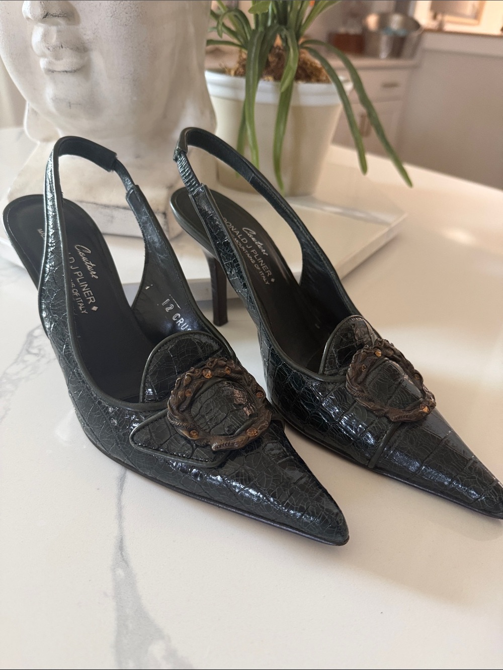 Antonio Melani Hunter Green Croc-Embossed Slingback Pumps with Decorative Buckle